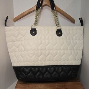 Betsey Johnson White Black Heart Quilted Gold Chain Strap Bag Purse  Xl Y2k